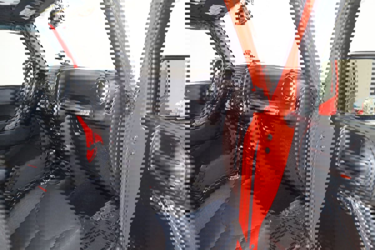 Used 2017 Jeep Wrangler Unlimited Sport w/ Quick Order Package 24S image 33