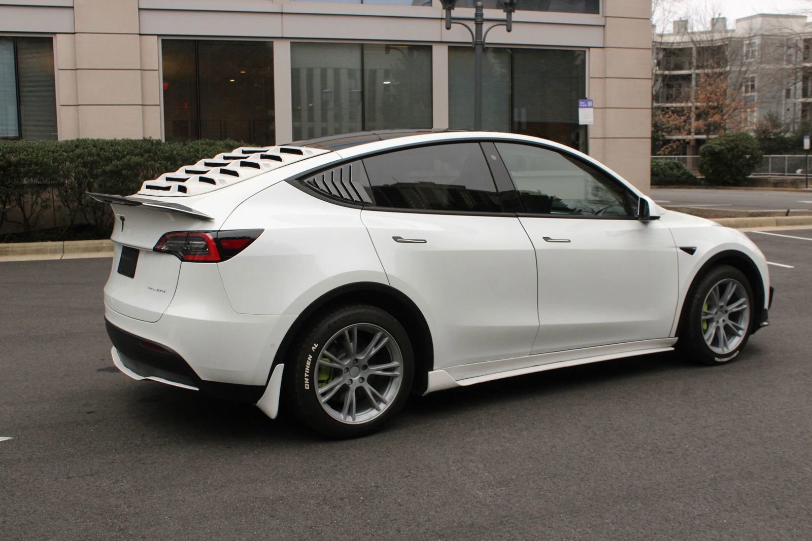 Used 2021 Tesla Model Y Long Range AWD/4WD image 7