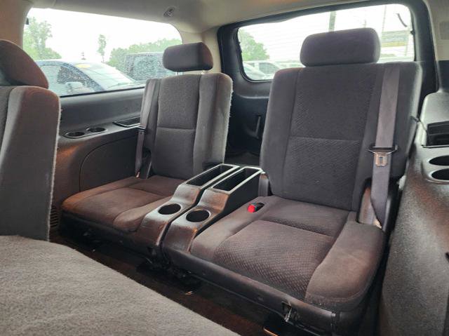 Used 2008 Chevrolet Suburban 2500 LS w/ Skid Plate Package AWD/4WD image 16