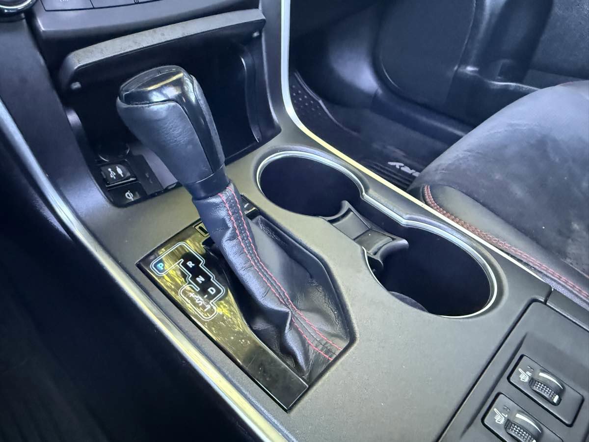 Used 2015 Toyota Camry XSE w/ Moonroof Package image 17