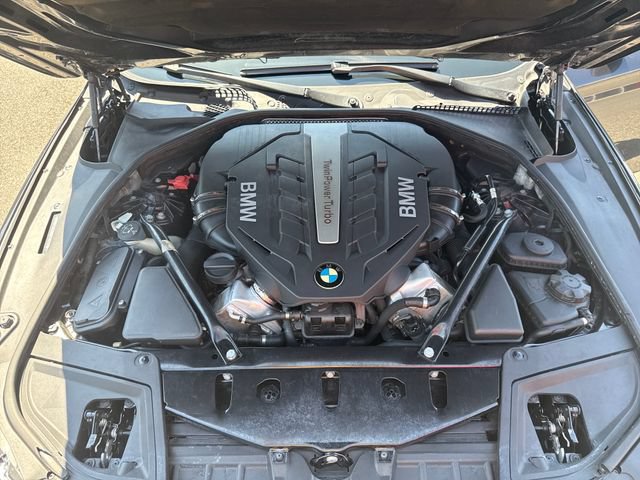 Used 2011 BMW 550i Sedan RWD image 29