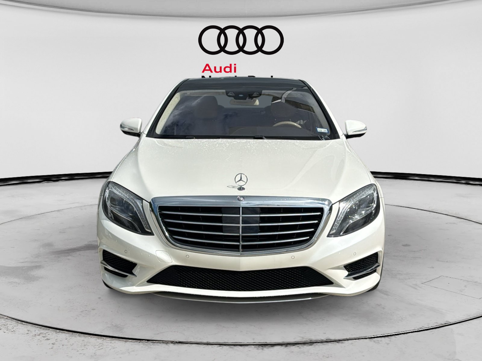Used 2017 Mercedes-Benz S 550 Sedan image 2