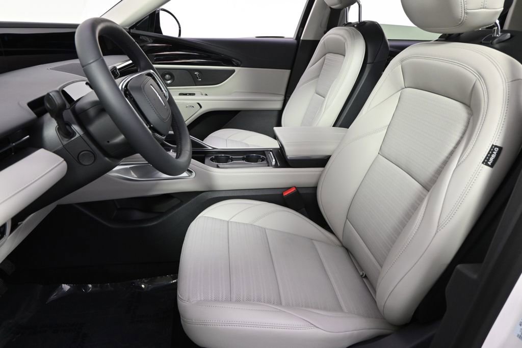 New 2026 Lincoln Nautilus Reserve w/ Jet Appearance Package image 13