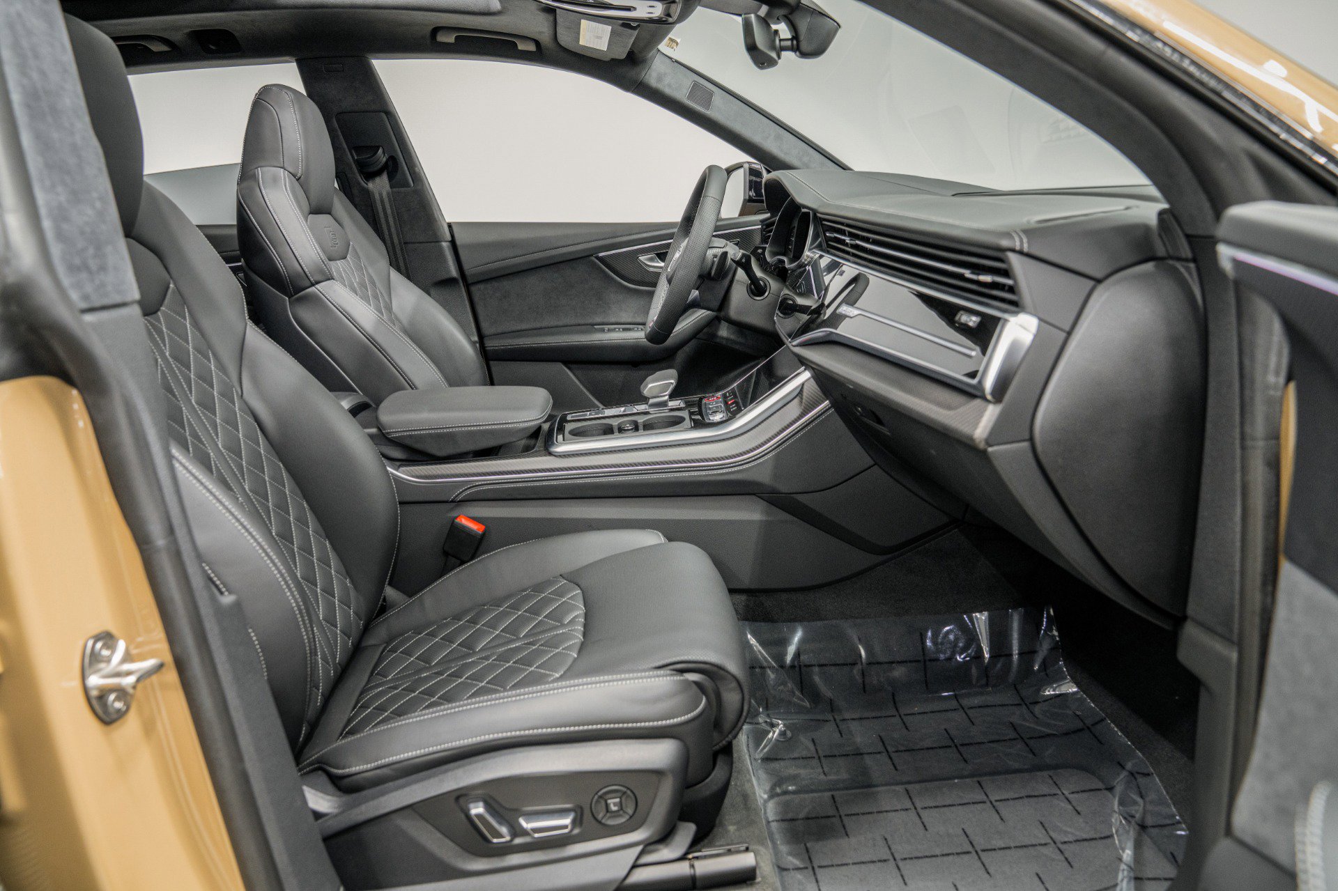 Used 2024 Audi SQ8 Prestige AWD/4WD image 34
