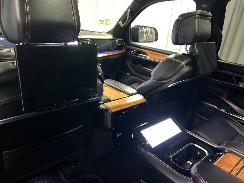 Used 2024 Jeep Grand Wagoneer L Series III w/ Rear Seat Video Group 1 AWD/4WD image 23