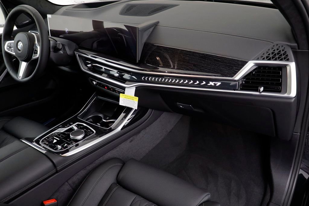 New 2026 BMW X7 xDrive40i w/ M Sport Package image 21