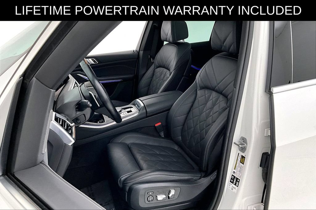 Used 2025 BMW X5 xDrive40i AWD/4WD image 32