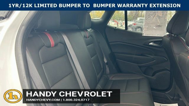 Certified 2025 Chevrolet Trax RS FWD image 40