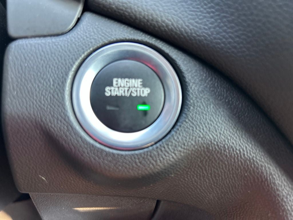 Used 2023 Chevrolet Equinox LT AWD/4WD image 16
