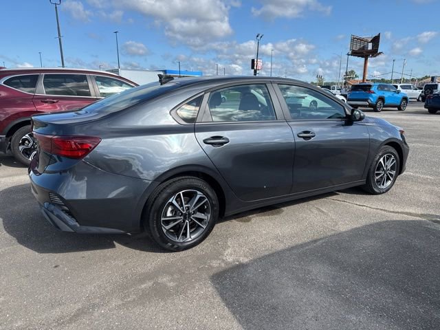 Used 2024 Kia Forte LXS image 6