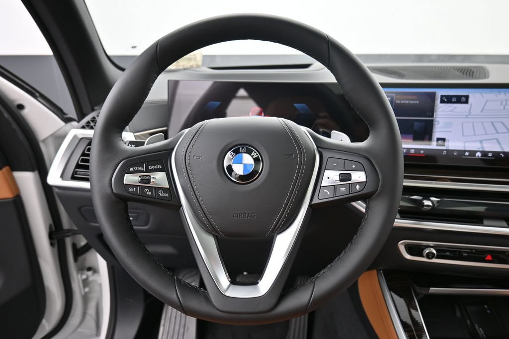 New 2026 BMW X5 xDrive40i w/ Premium Package AWD/4WD image 13