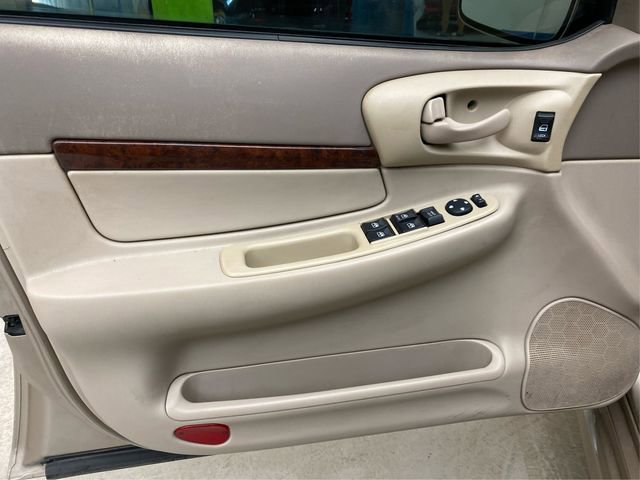 Used 2005 Chevrolet Impala LS w/ Preferred Equipment Group image 24