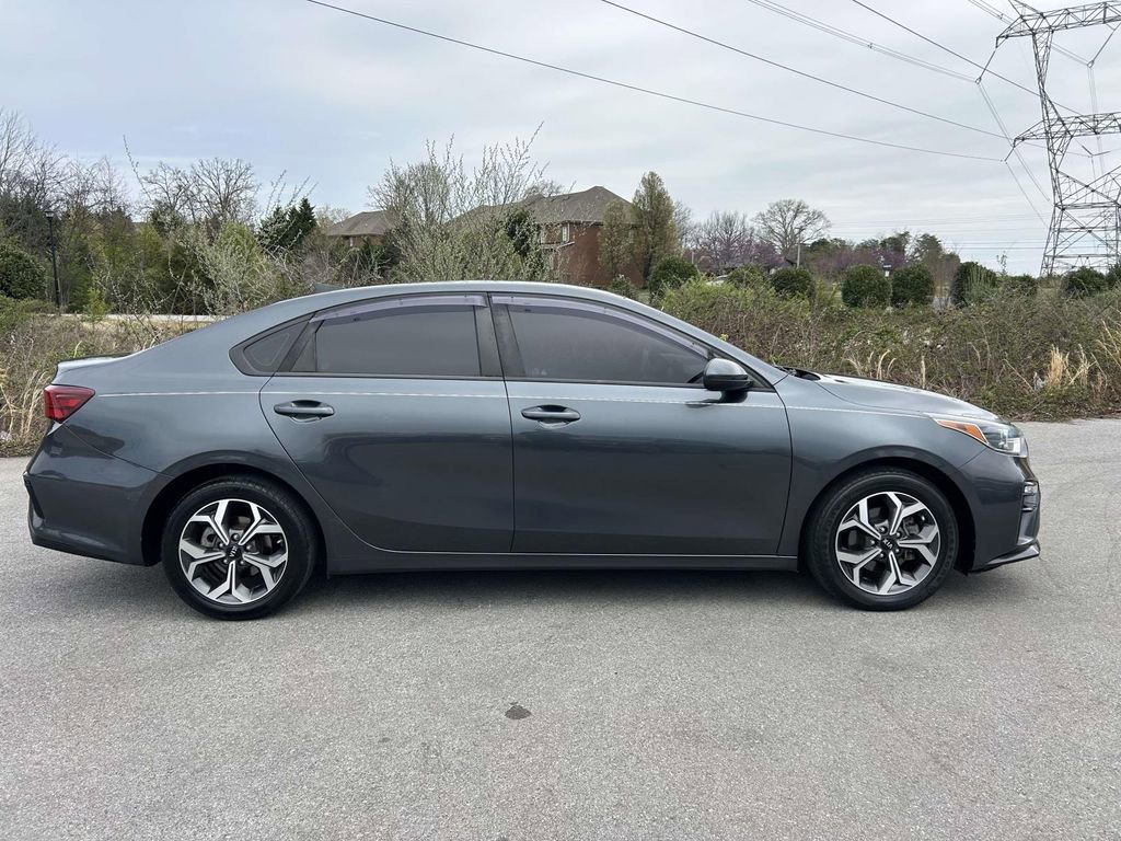Used 2019 Kia Forte LXS image 2