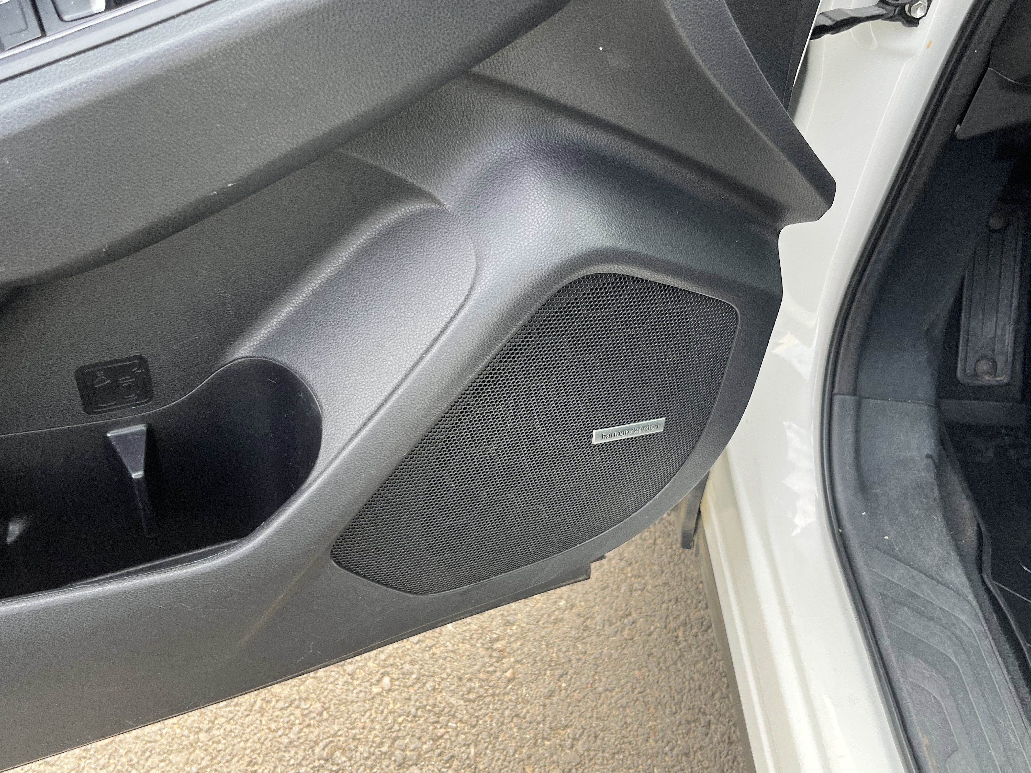 Used 2020 Subaru Ascent Limited w/ Technology Package image 19