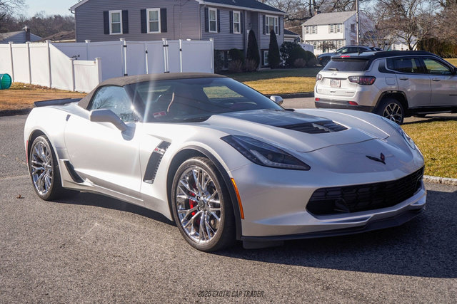 Used 2015 Chevrolet Corvette Z06 w/ 3LZ Preferred Equipment Group RWD image 15