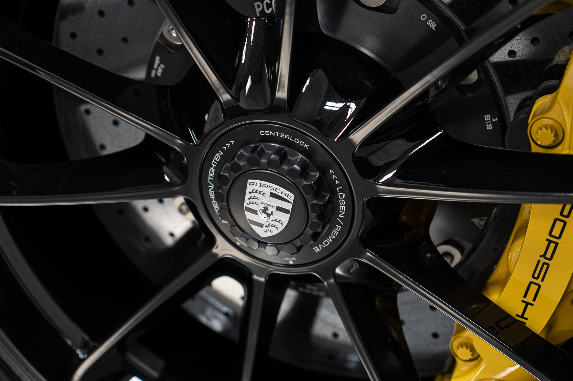 Used 2016 Porsche 911 R RWD image 61