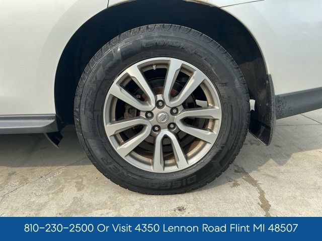 Used 2014 Nissan Pathfinder SV AWD/4WD image 28