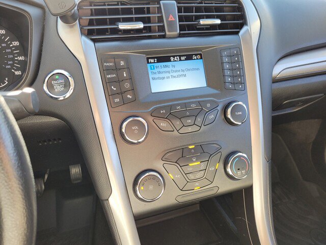 Used 2020 Ford Fusion S image 21