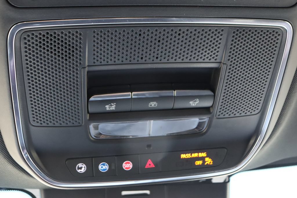 Used 2026 Chevrolet Traverse RS w/ LPO, Floor Liner Package FWD image 31