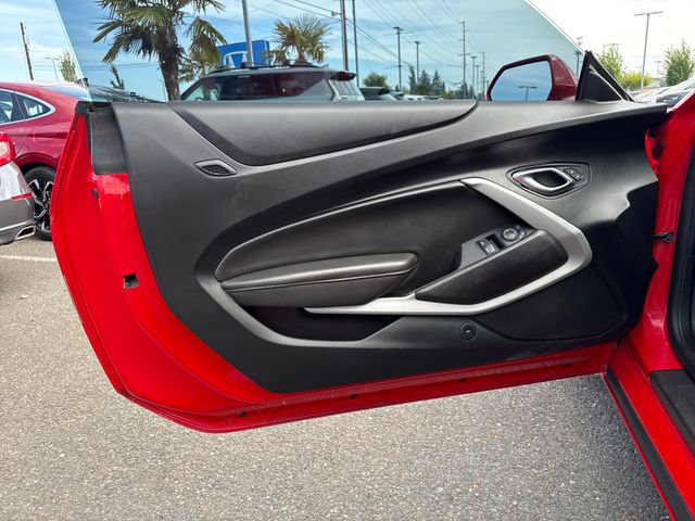 Used 2020 Chevrolet Camaro LT RWD image 30