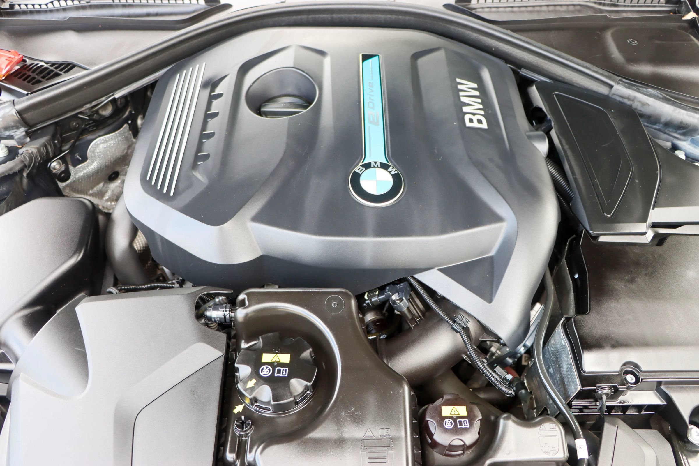 Used 2018 BMW 330e RWD image 41