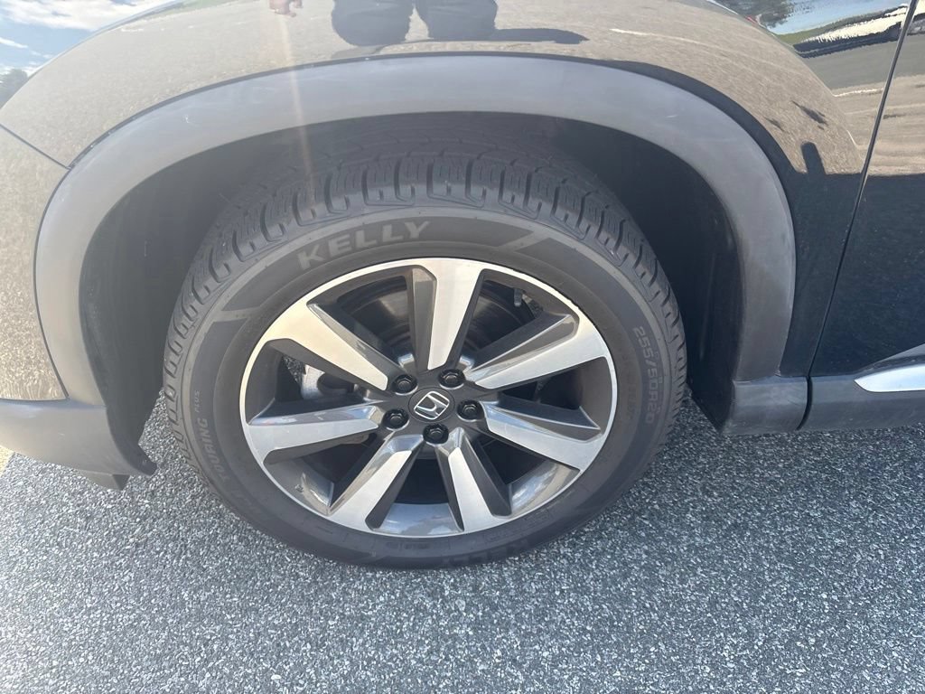 Used 2023 Honda Pilot Touring image 9