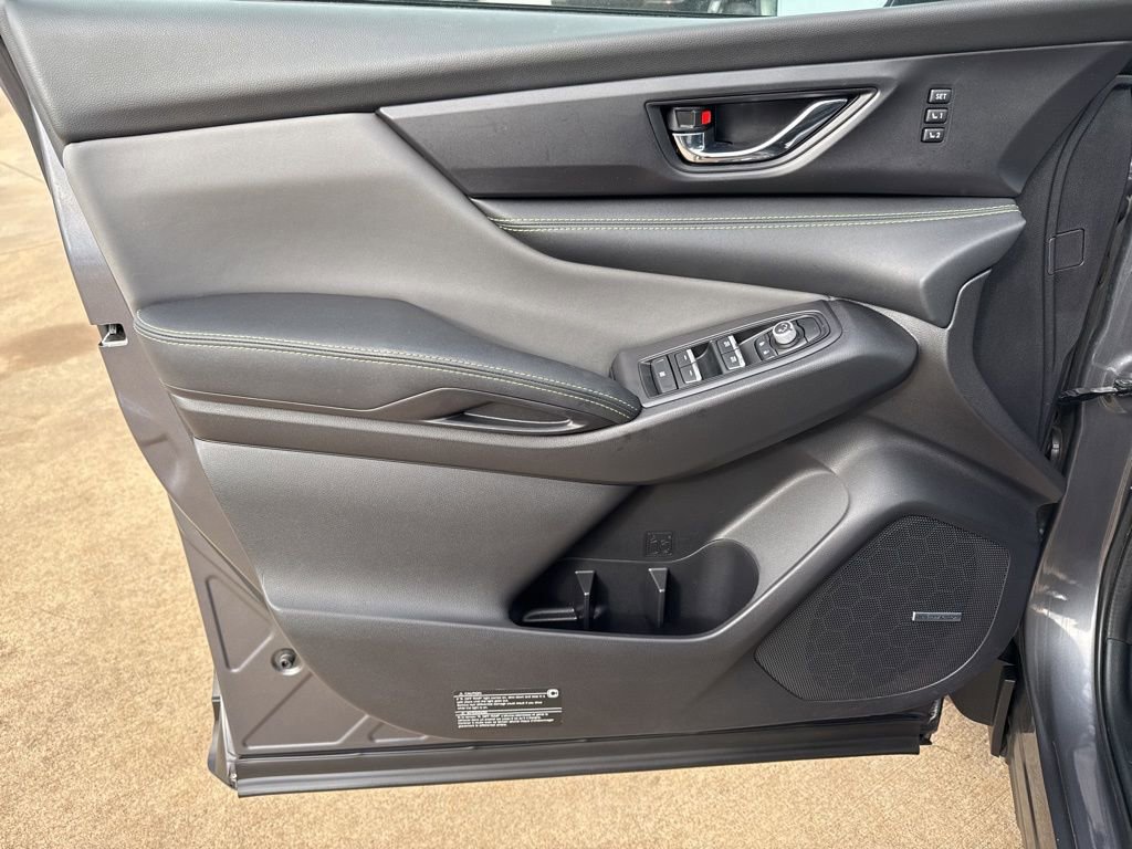 Used 2023 Subaru Ascent Onyx Edition Limited image 6