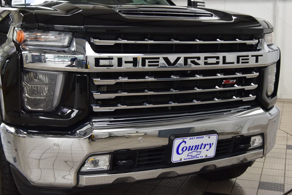Used 2022 Chevrolet Silverado 2500 LTZ w/ LTZ Premium Package AWD/4WD image 13