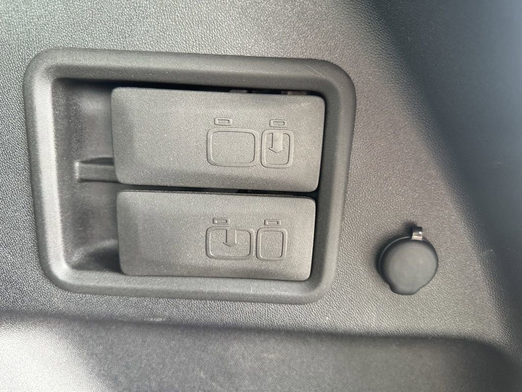 Used 2018 GMC Terrain SLE image 10