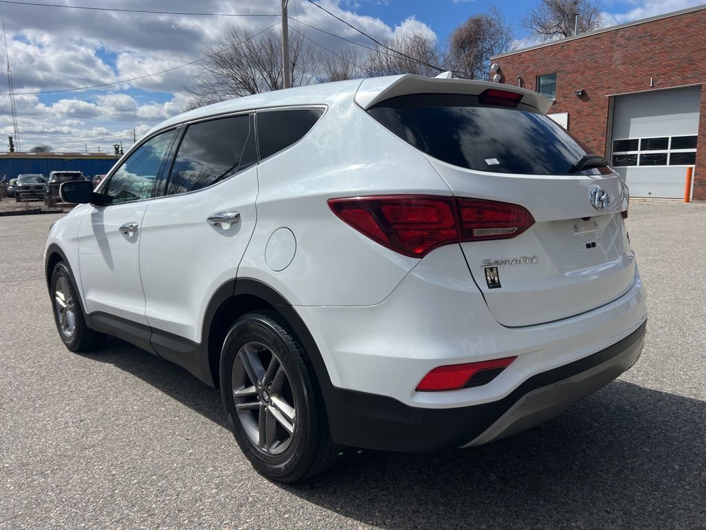 Used 2017 Hyundai Santa Fe Sport image 3