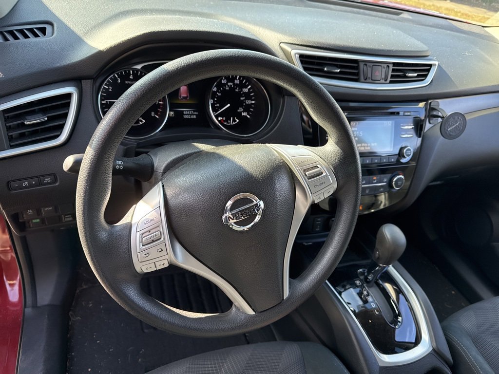 Used 2016 Nissan Rogue S w/ Appearance Package image 10