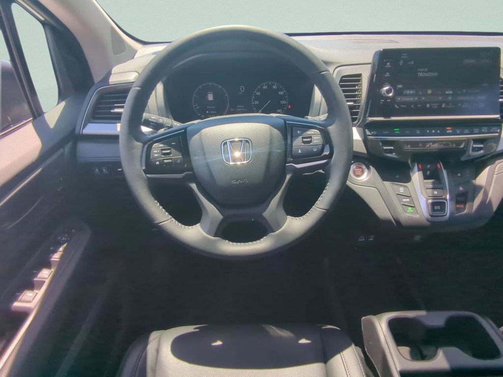 Used 2025 Honda Odyssey EX-L image 13