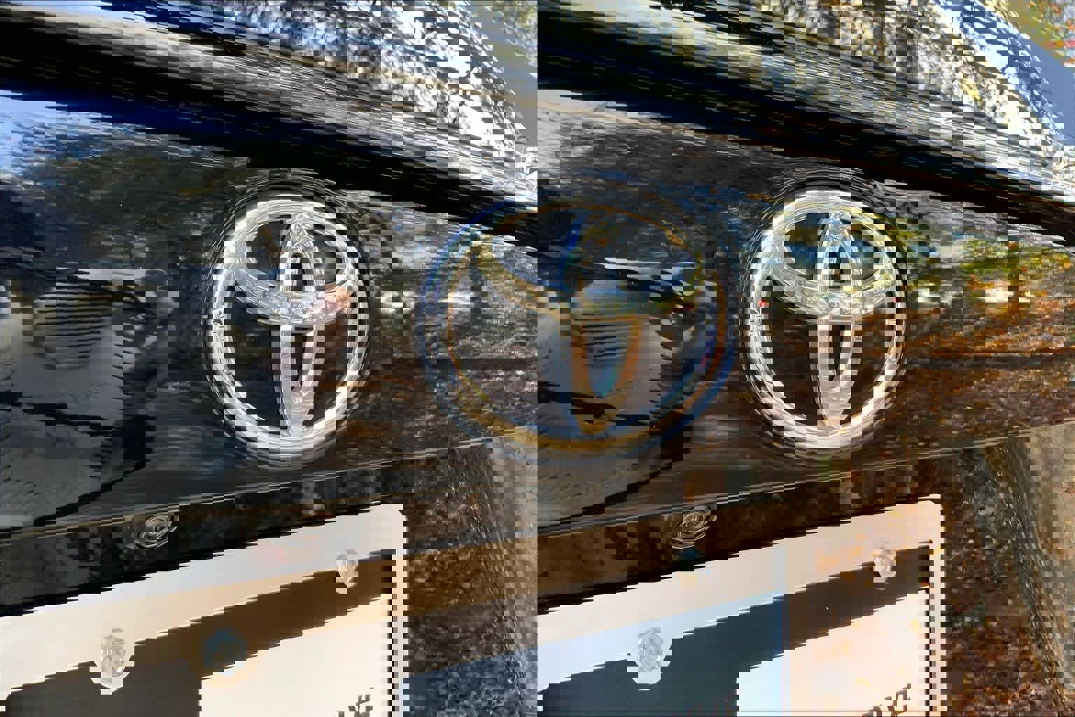 Used 2023 Toyota RAV4 XLE image 30