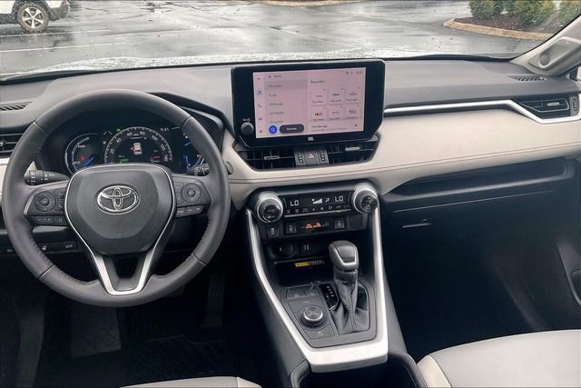 Used 2023 Toyota RAV4 XLE Premium AWD/4WD image 6