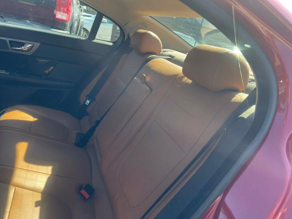 Used 2012 Jaguar XF R image 19