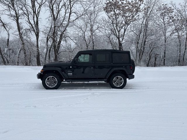 Used 2018 Jeep Wrangler Unlimited Sahara w/ Cold Weather Group image 2