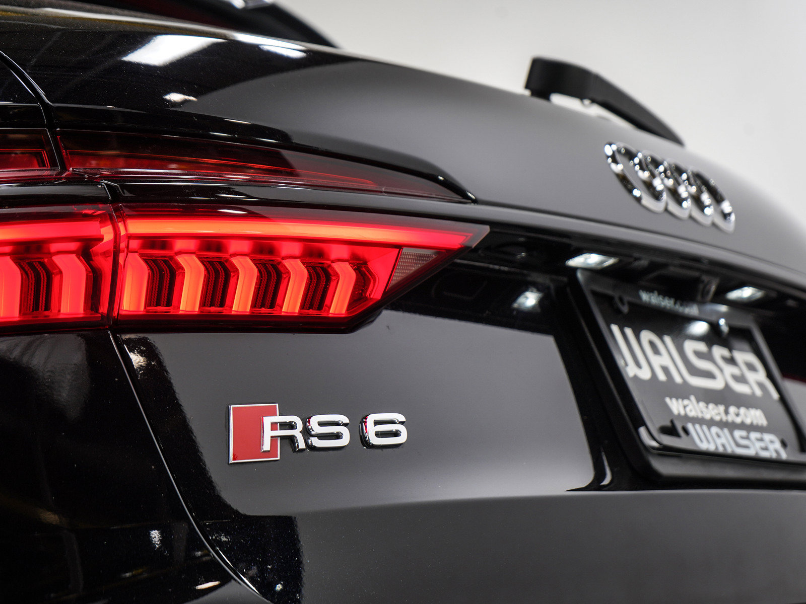 Used 2021 Audi RS 6 AWD/4WD image 11