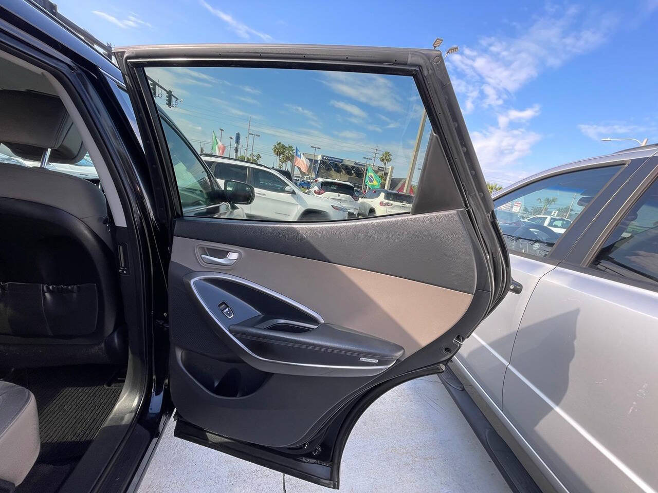 Used 2014 Hyundai Santa Fe Sport w/ Popular Equipment Package 02 FWD image 4