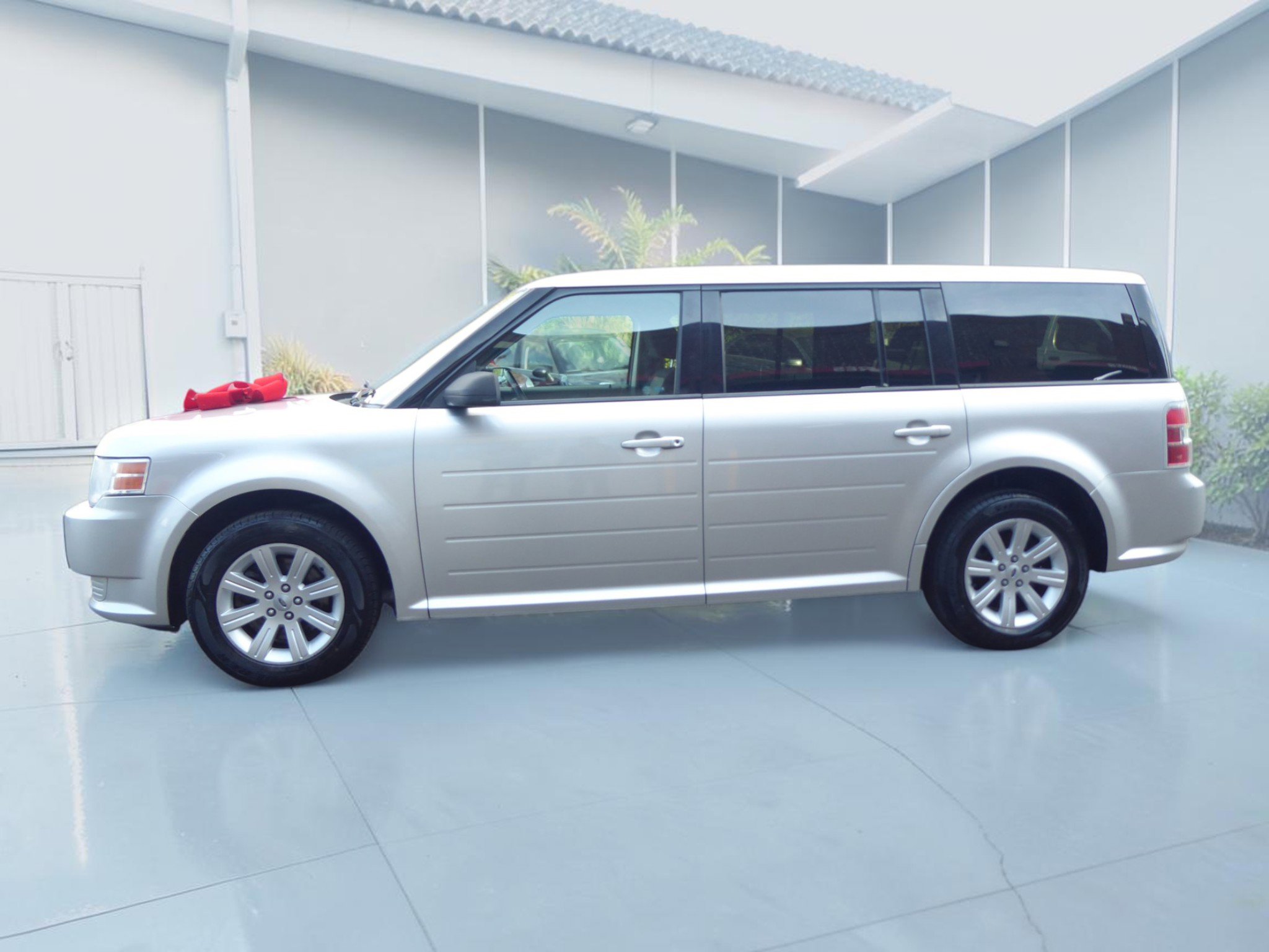Used 2010 Ford Flex SE FWD image 7