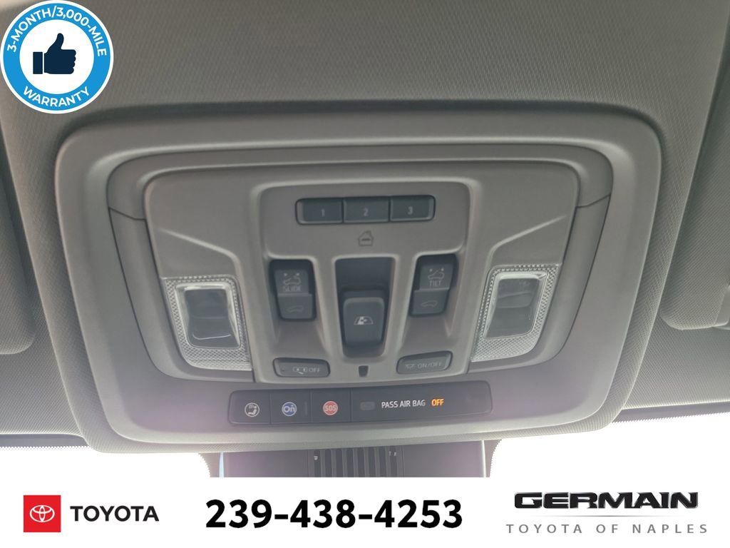 Used 2022 GMC Sierra 1500 Denali w/ Technology Package AWD/4WD image 34