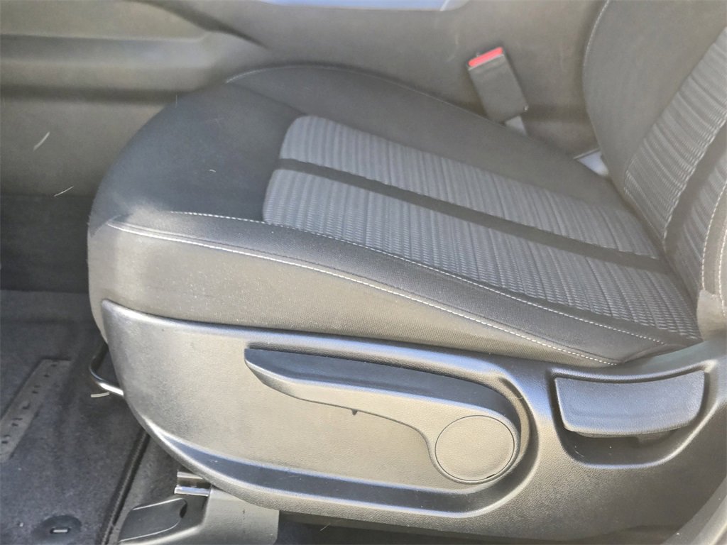 Certified 2025 Kia Sorento LX image 25