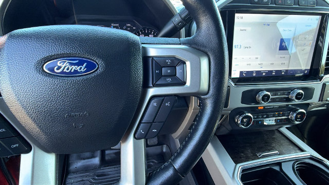 Used 2022 Ford F250 Lariat w/ Lariat Ultimate Package AWD/4WD image 29