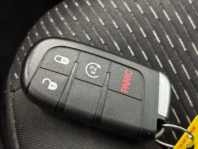 Used 2018 Dodge Journey SE w/ Connectivity Group FWD image 29