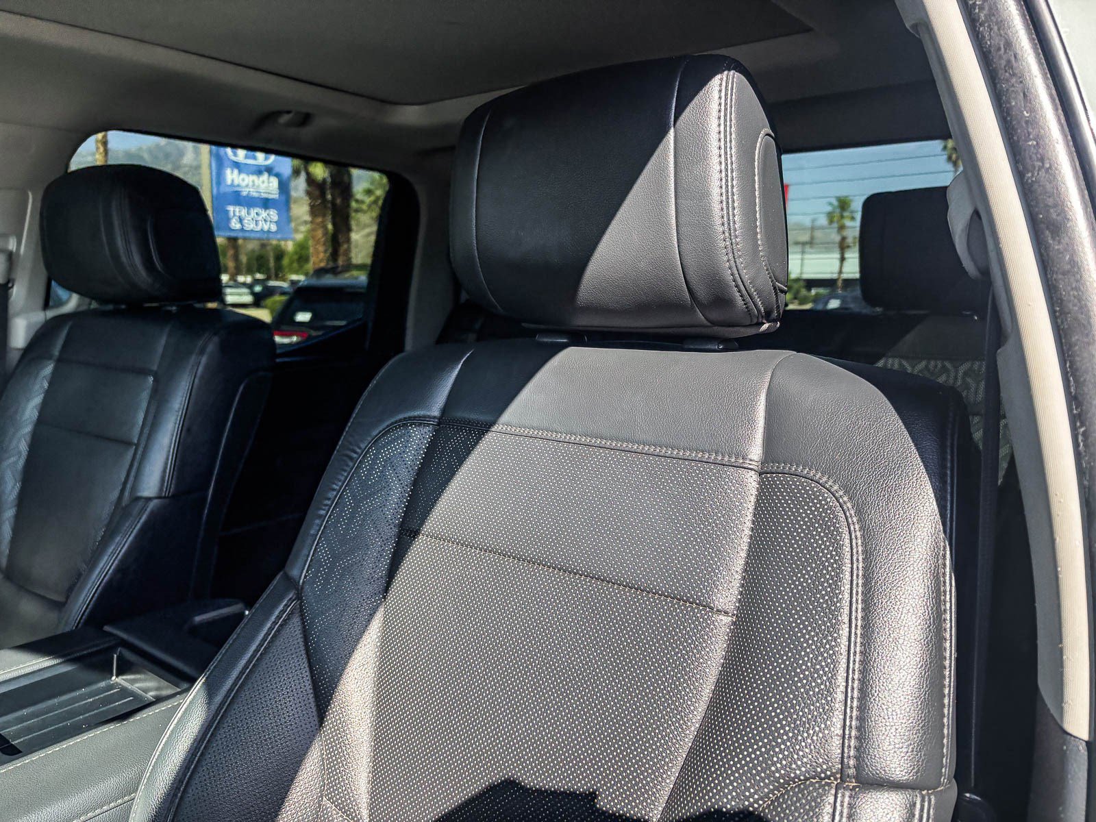 Used 2024 Toyota Tundra Limited AWD/4WD image 24