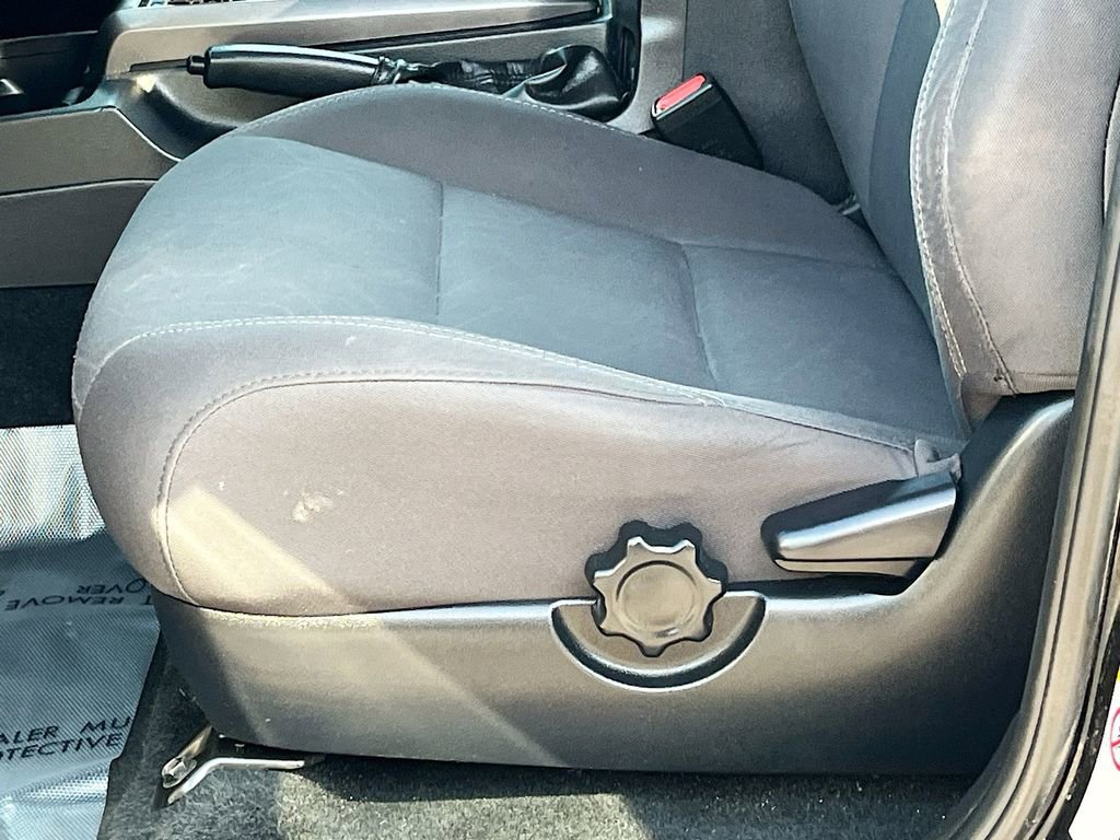 Used 2019 Toyota Tacoma TRD Off-Road w/ Technology Package image 19