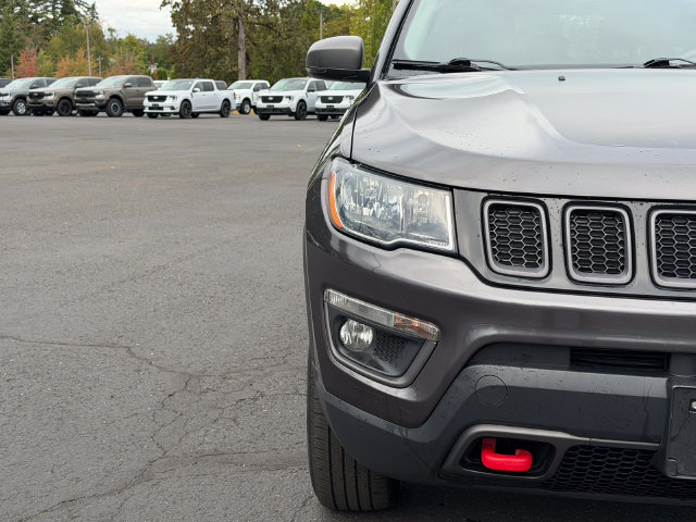 Used 2019 Jeep Compass Trailhawk AWD/4WD image 9