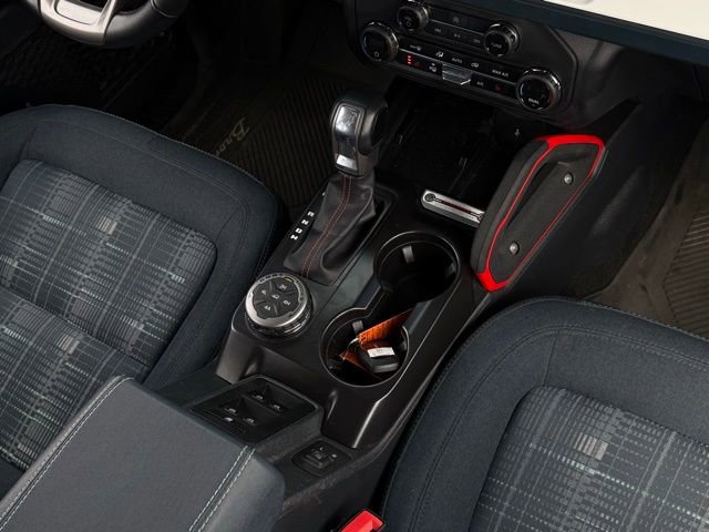 Used 2025 Ford Bronco Heritage Edition AWD/4WD image 29