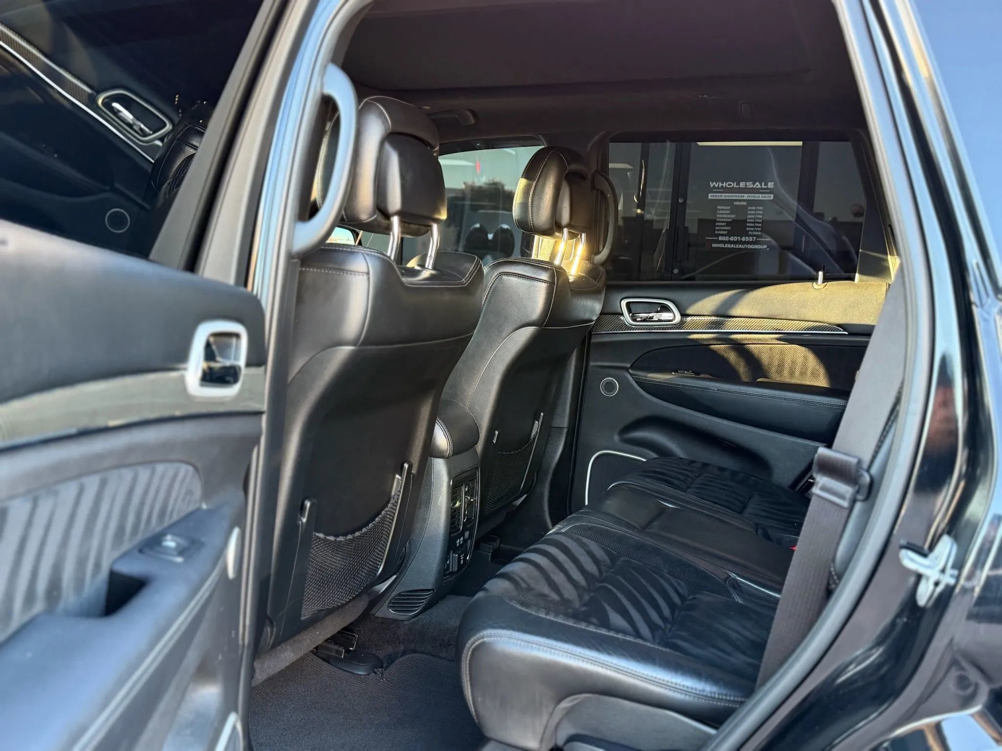 Used 2018 Jeep Grand Cherokee SRT image 17