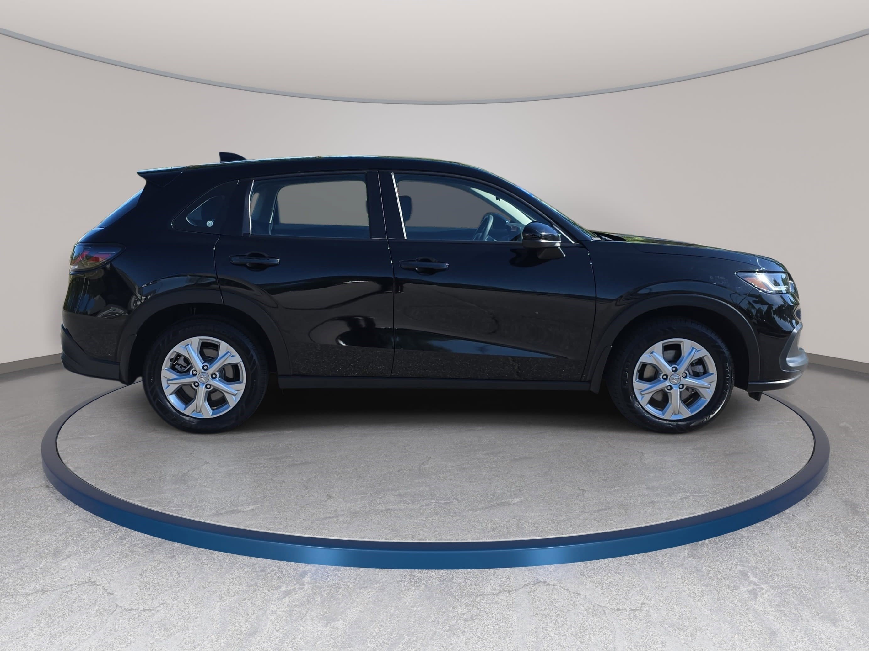 Used 2023 Honda HR-V LX image 4