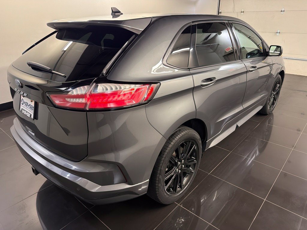 Certified 2024 Ford Edge ST-Line w/ Class II Trailer Tow Package AWD/4WD image 6